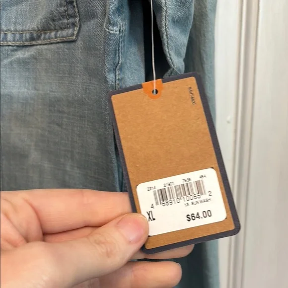 G.H. Bass & Co. Light Blue Button Down Shirt - Picture 2 of 6